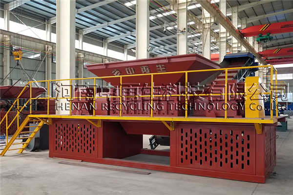 專業處理輪胎的撕碎機